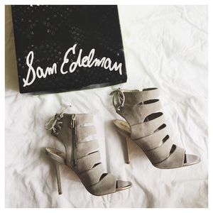 ✨SALE✨Open toe cut out bootie / sandal