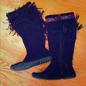 Black suede Minnetonka tall fringe boots, size 7