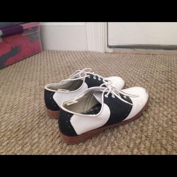 Saddle Shoes