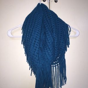 GUESS Blue fringe infinity scarf