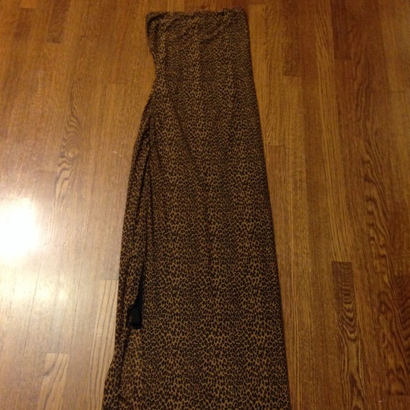 Floor length Nicole Miller leopard print dress. - Picture 2 of 3