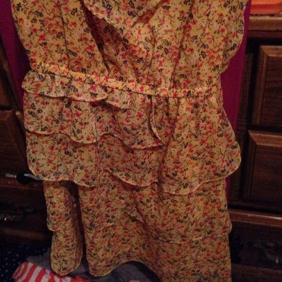 Dress - Picture 2 of 4