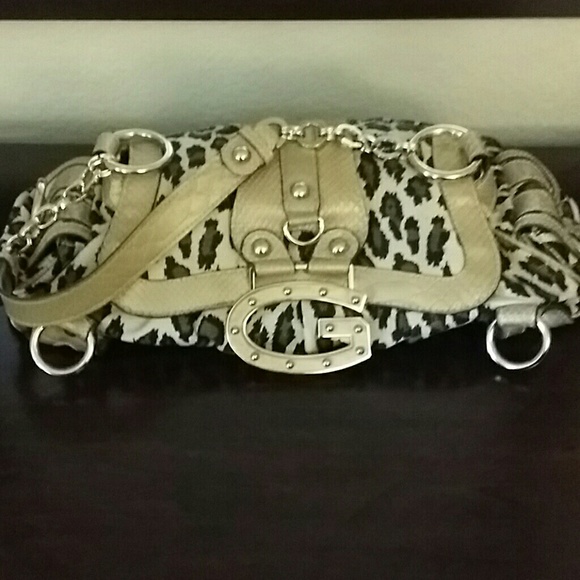 Guess Handbags - GUESS Handbag/ SOLD IN STORE Guess Handbags - GUESS Handbag/ SOLD IN STORE