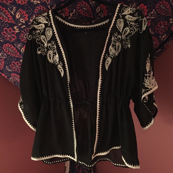 Black and white kimono