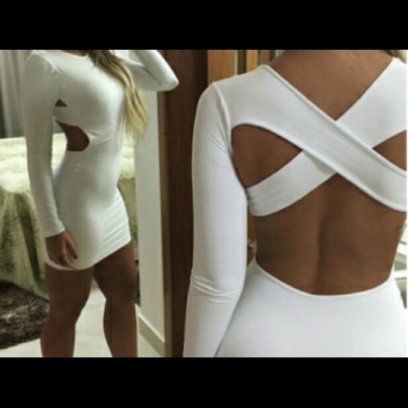 White long sleeve dress