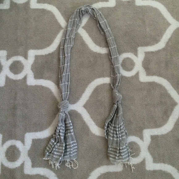 Grey and white light weight scarf