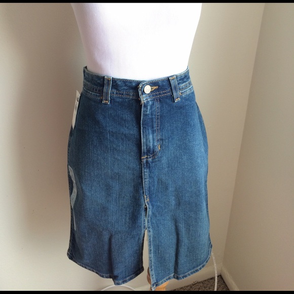 Old navy denim skirt NWT