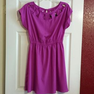 Magenta casual cut-out dress