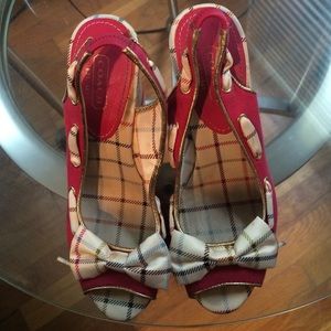 Size 5.5 "Twirling" Coach Wedges