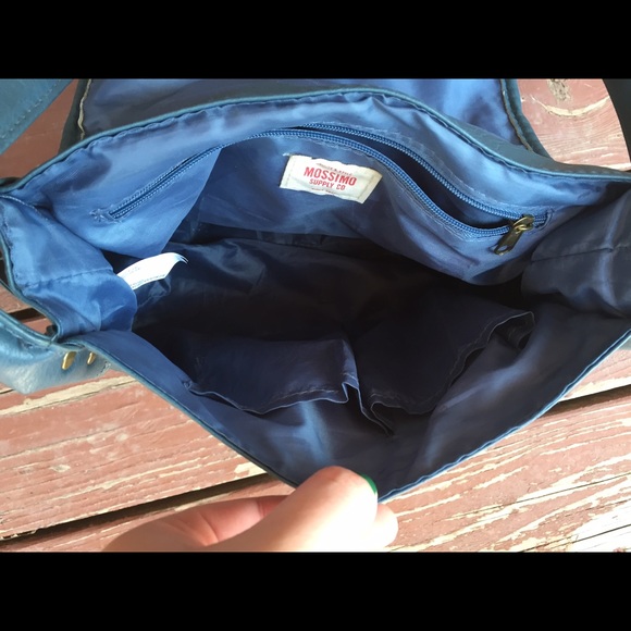 Blue satchel ✌🏼️💙 - Picture 2 of 2