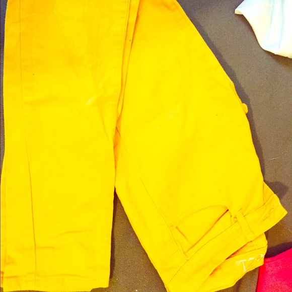 Neon yellow skinny jeans