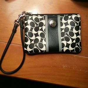 Small Coach wristlet