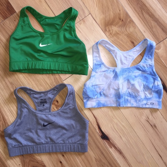 Nike sports bra bundle::