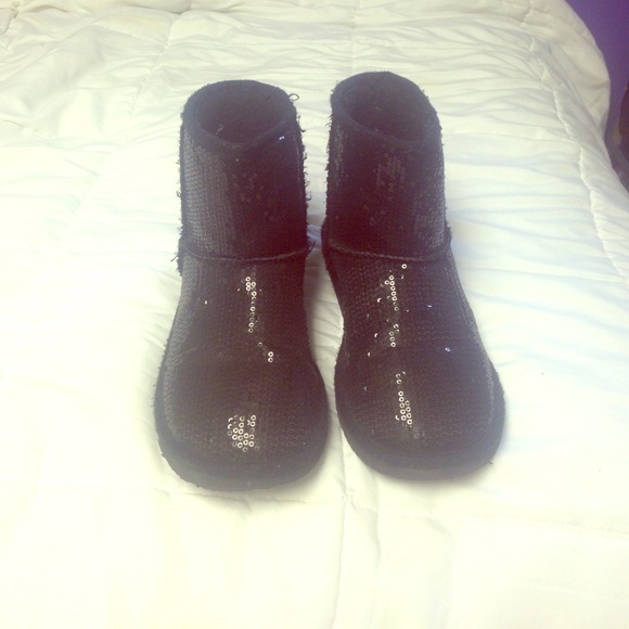 Black sparkly boots