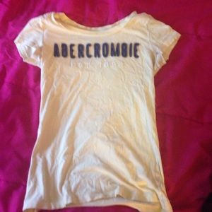 Abercrombie, small yellow t-shirt.
