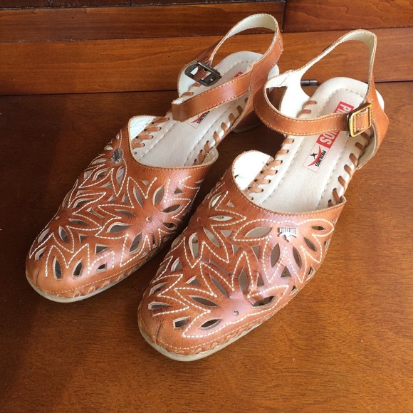 Pikolinos Shoes - Pikolinos leather shoes