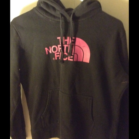Black north face hoodie