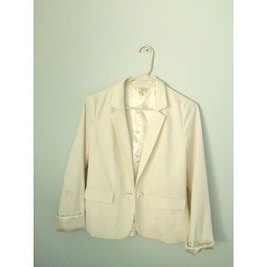 White Frenchi Blazer