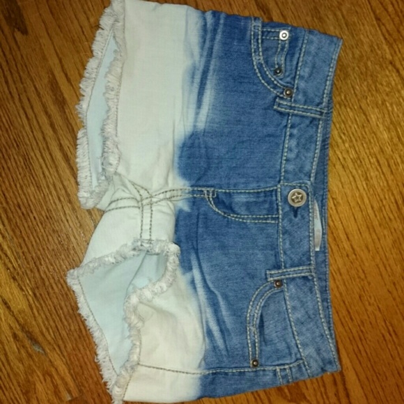 Fade wash shorts