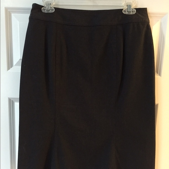 Gap Charcoal Gray pencil skirt, size 6