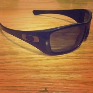 ⚡️FLASH SALE: Authentic Oakley sunglasses
