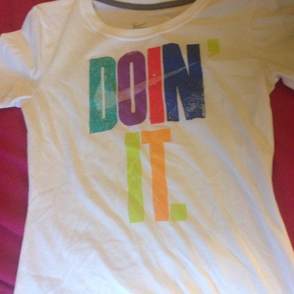 Nike tee