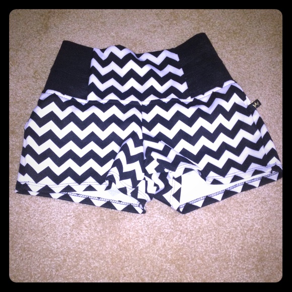 Black And White Chevron High Waisted Shorts