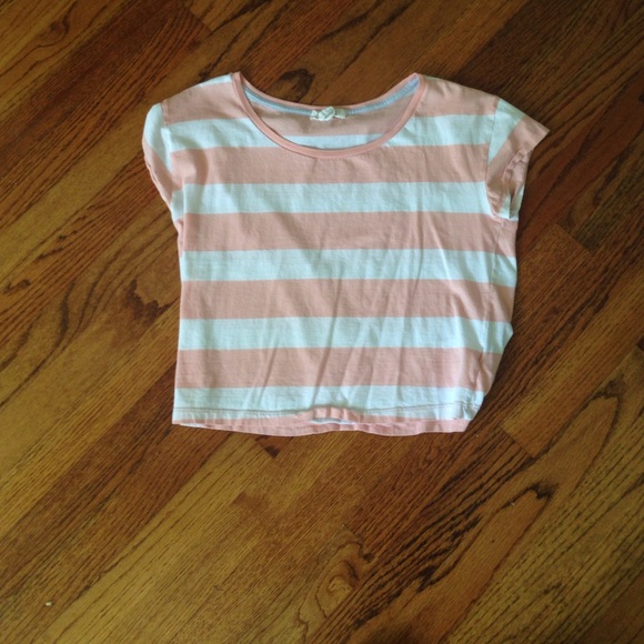 Forever 21 Tops - Pink striped crop top