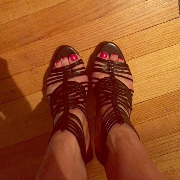 Pour la Victoire cage gladiator sandals