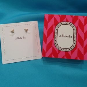 Stella&Dot déjà vu double sided studs gold