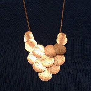 Gold disc necklace