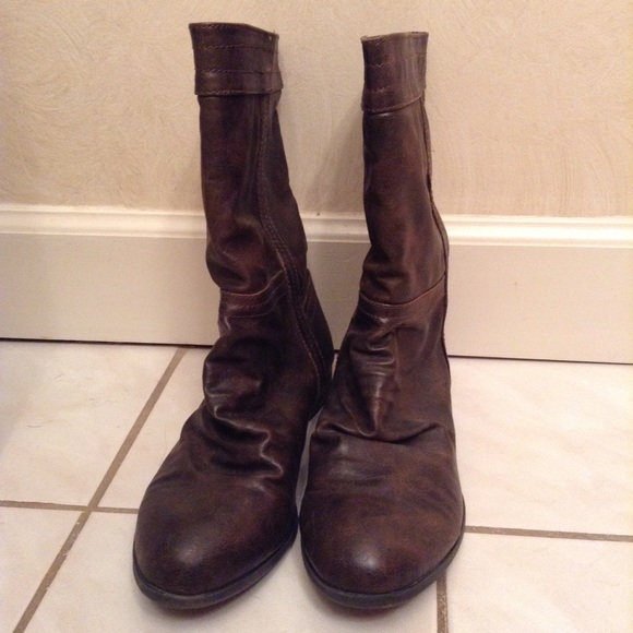 Diba Brown Boots
