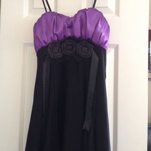 💜🌟RARE🌟 Never Worn Purple & Black Dress