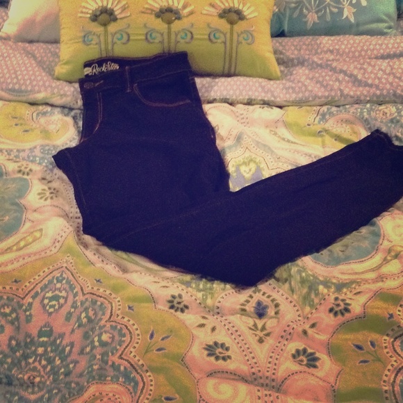💠Old Navy Rockstar Jegging