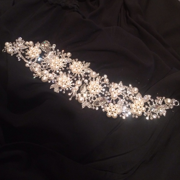 Bridal headpieces