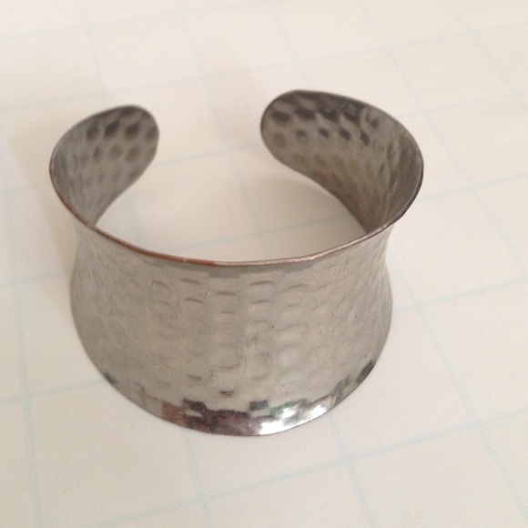 💞RARE!!💎💞Silver Clutch!