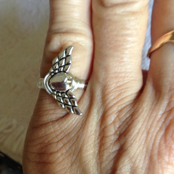 Angel Wing Wrap Ring - Picture 2 of 4