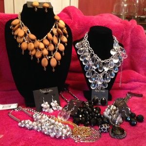 Necklace bundle set