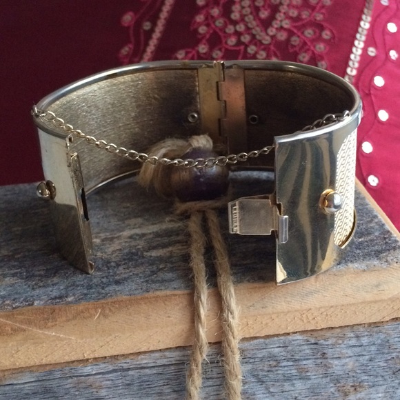 Vintage Brass Cuff/ Bangle - Picture 3 of 4