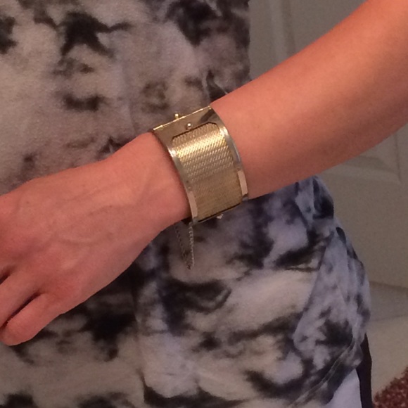 Vintage Brass Cuff/ Bangle - Picture 4 of 4