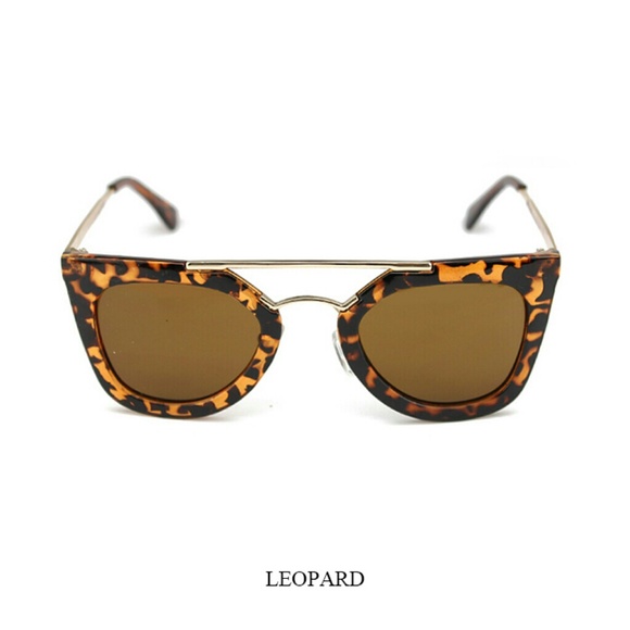 Accessories - Leopard Shades