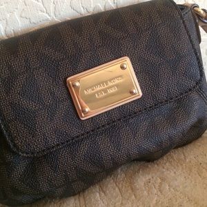 Micheal Kors side bag