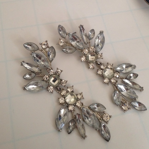 !! Handcrafted Jeweled Earings 💎❤️