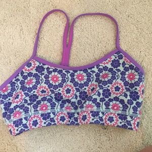 Lulu lemon sports bra size 6