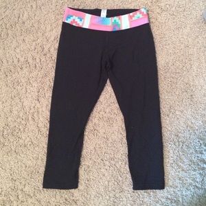 Crop ivivva yoga pants