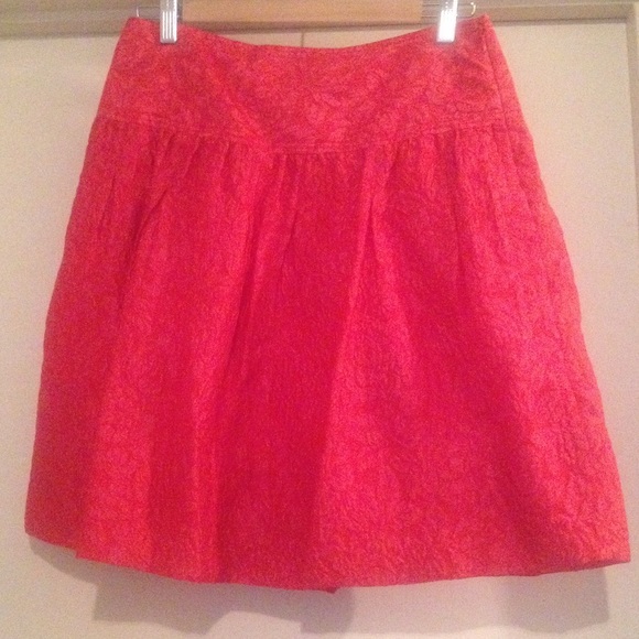 🌺 BCBG Floral Appliqué High Waist Skirt 🌺