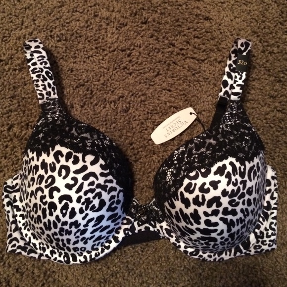 NWT Victorias Secret Bra