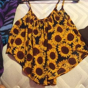 Flower crop top very cute