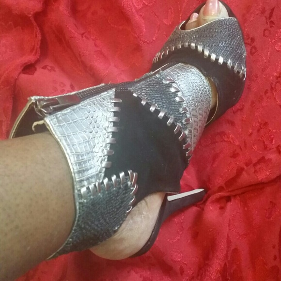 Beautiful Peep-Toe Booties, Size 9