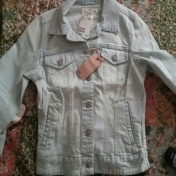 H&M Light Denim Womens Jean Jacket - Picture 2 of 4